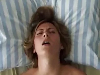 خورد در اسکله. درخواب سکس